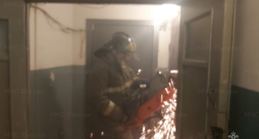 Во Владимирской области из горящего дома эвакуировали 14 человек