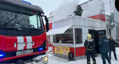 Во Владимире пожар в шаурмичной пытались потушить снегом 