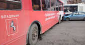 Во Владимире троллейбус столкнулся с легковушкой 