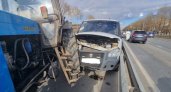 Во Владимире трактор протаранил автовоз