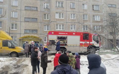 На пожаре во Владимире огнеборцы спасли 15 человек