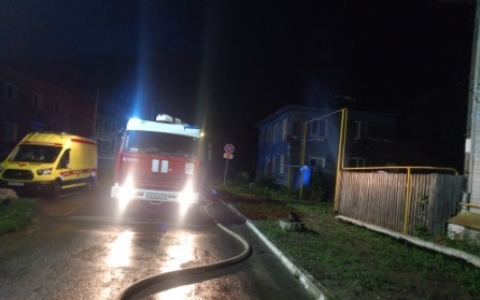 В Муроме ночью из двухэтажки эвакуировали 10 жильцов