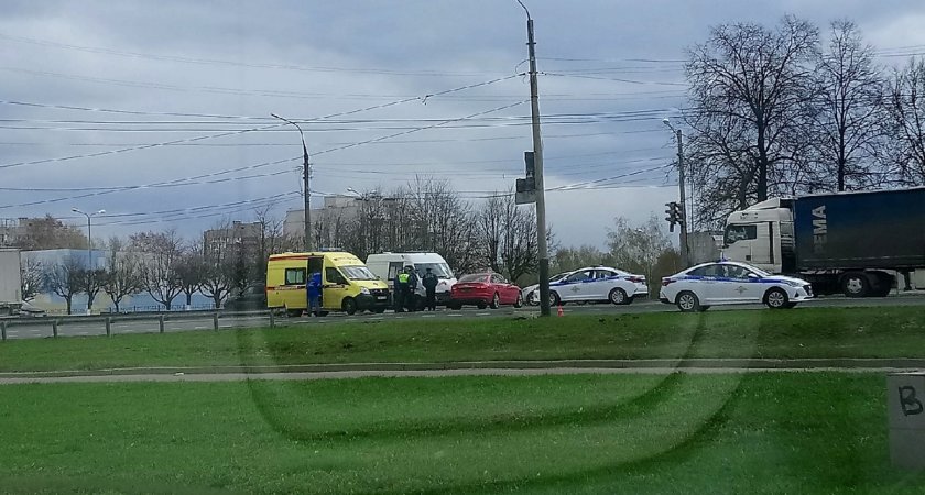 Во Владимире в ДТП с каретой скорой помощи пострадали два человека