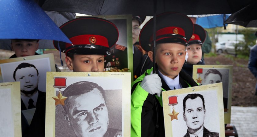 Во Владимирском патриотическом сквере посадили березовую аллею памяти  