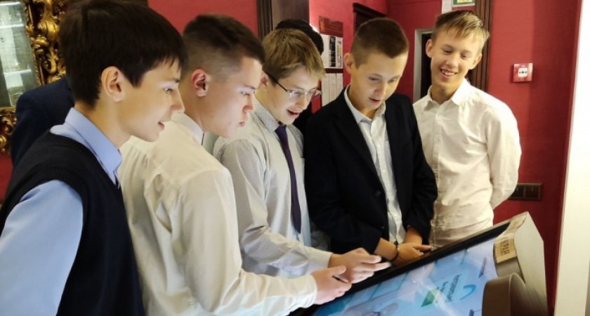 "Пушкинская карта" становится всё более популярной у владимирских школьников