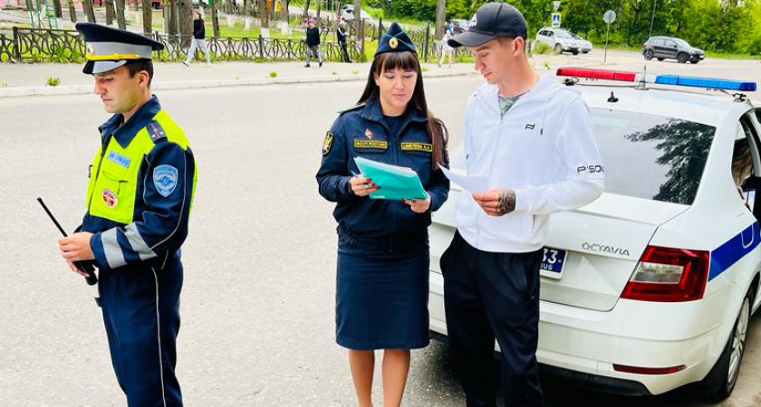 Владимирские приставы арестовали 4 автомобиля у штрафников-должников