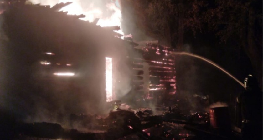 В деревнях Александровского и Юрьев-Польского районов сгорели дома