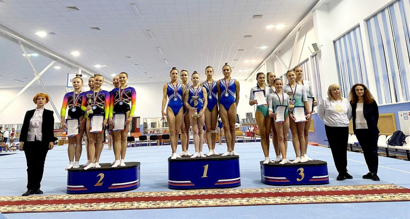 Золотой дубль: владимирские гимнасты победили в командном многоборье Чемпионата ЦФО