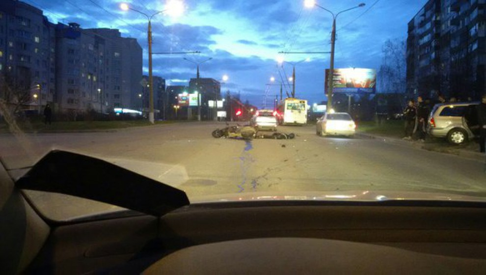 Новости России: священник и его брат устроили гонки на мотоциклах и разбились насмерть