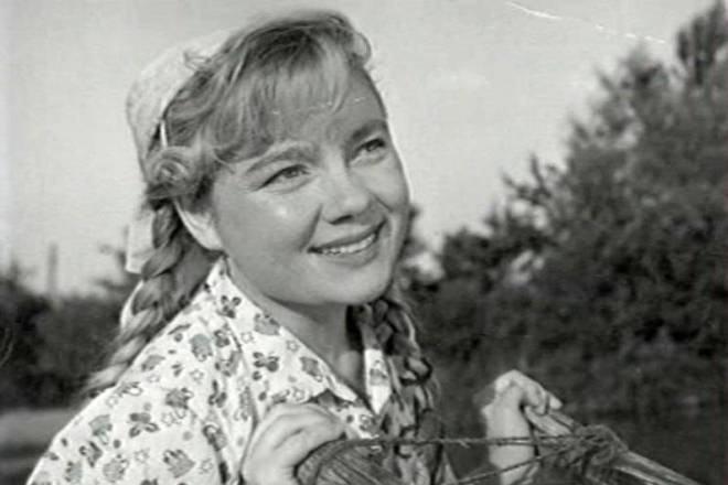Умерла актриса, известная по фильму «Любовь и голуби»