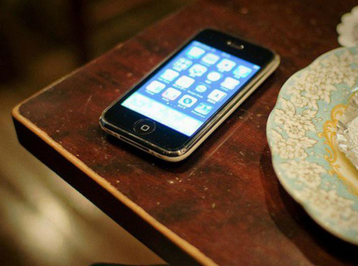 В Муроме у посетительницы кафе украли телефон: кто и зачем