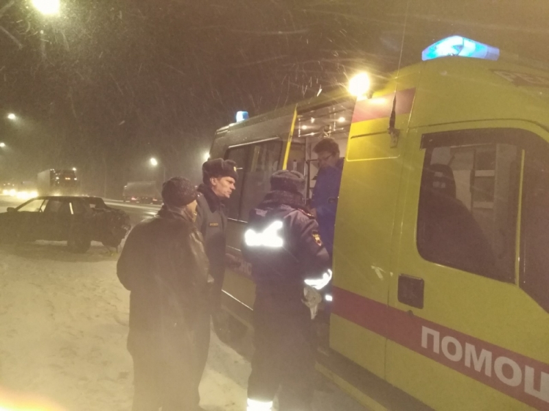 ДТП в Ковровском районе: ВАЗ столкнулся с фурой, есть пострадавший