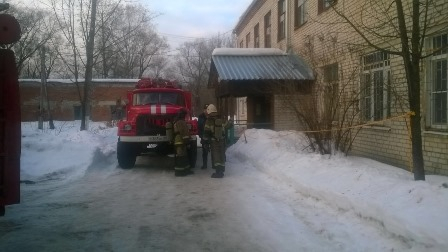 Утром в Лакинске горела районная больница: эвакуировали 33 человека