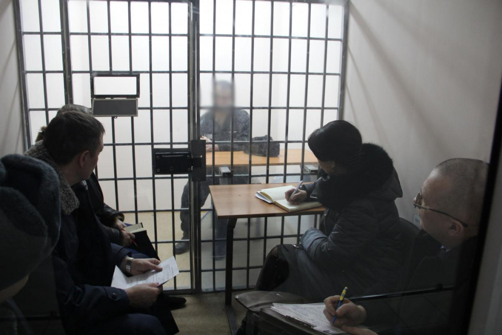 Пообедал под раковиной: разоблачение голодовки во Владимирском централе (видео)