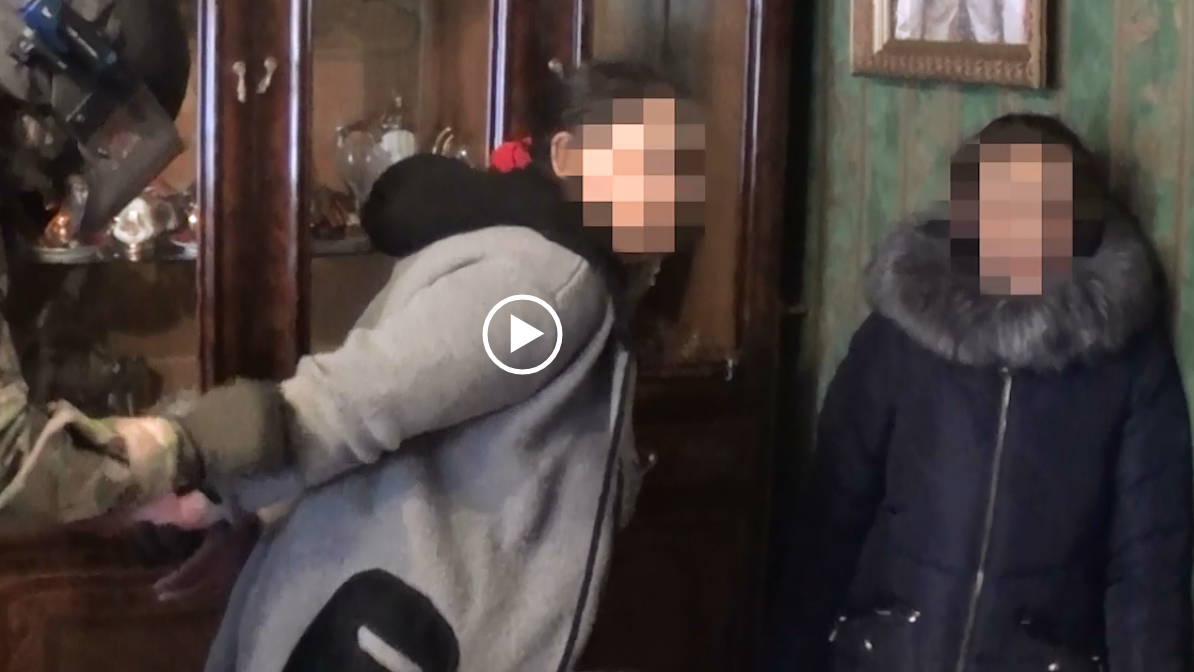 В сети появилось видео задержания банды цыган-наркоторговцев под Петушками