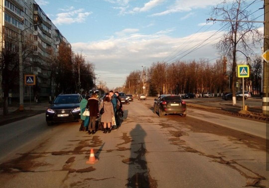 Женщина в Коврове сбила пару на пешеходном переходе