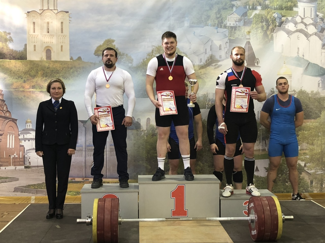 Владимирские тяжелоатлеты взяли 5 золотых медалей на чемпионате ЦФО