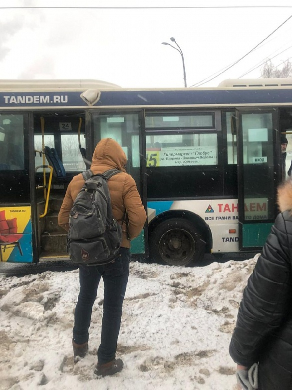 Во Владимире прямо на ходу задымился автобус