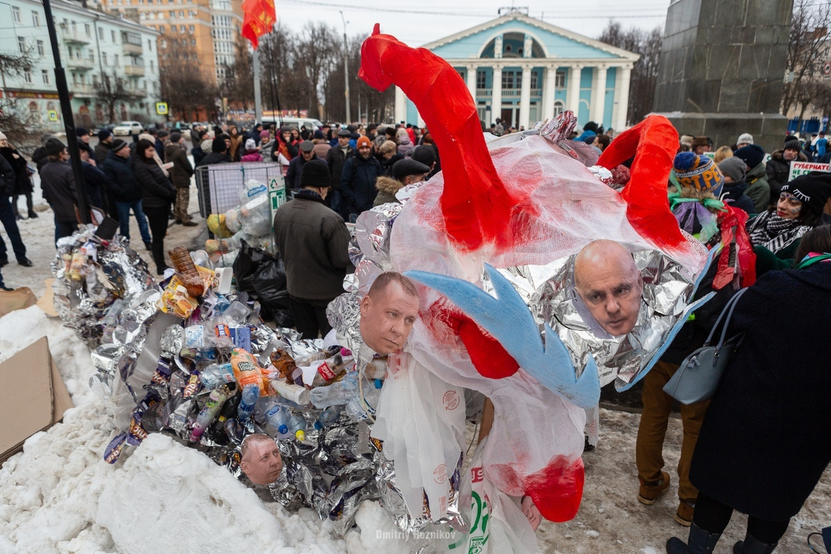 Владимирцы вышли на улицы ради борьбы с "мусорной реформой"
