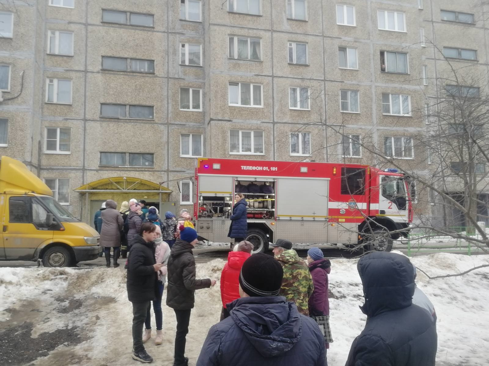На пожаре во Владимире огнеборцы спасли 15 человек