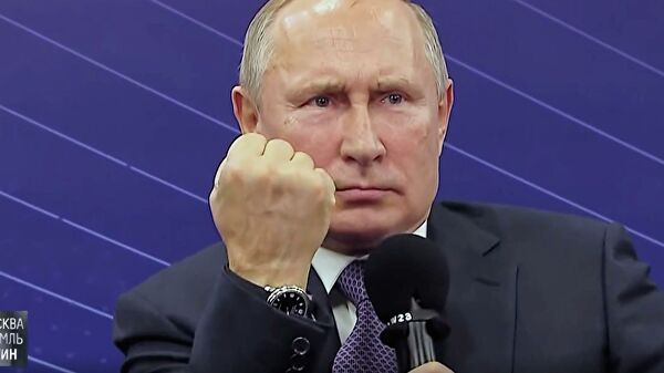 Владимир Путин поддержал идею сделать 22 апреля Днём общероссийского голосования по поправкам в Конституцию