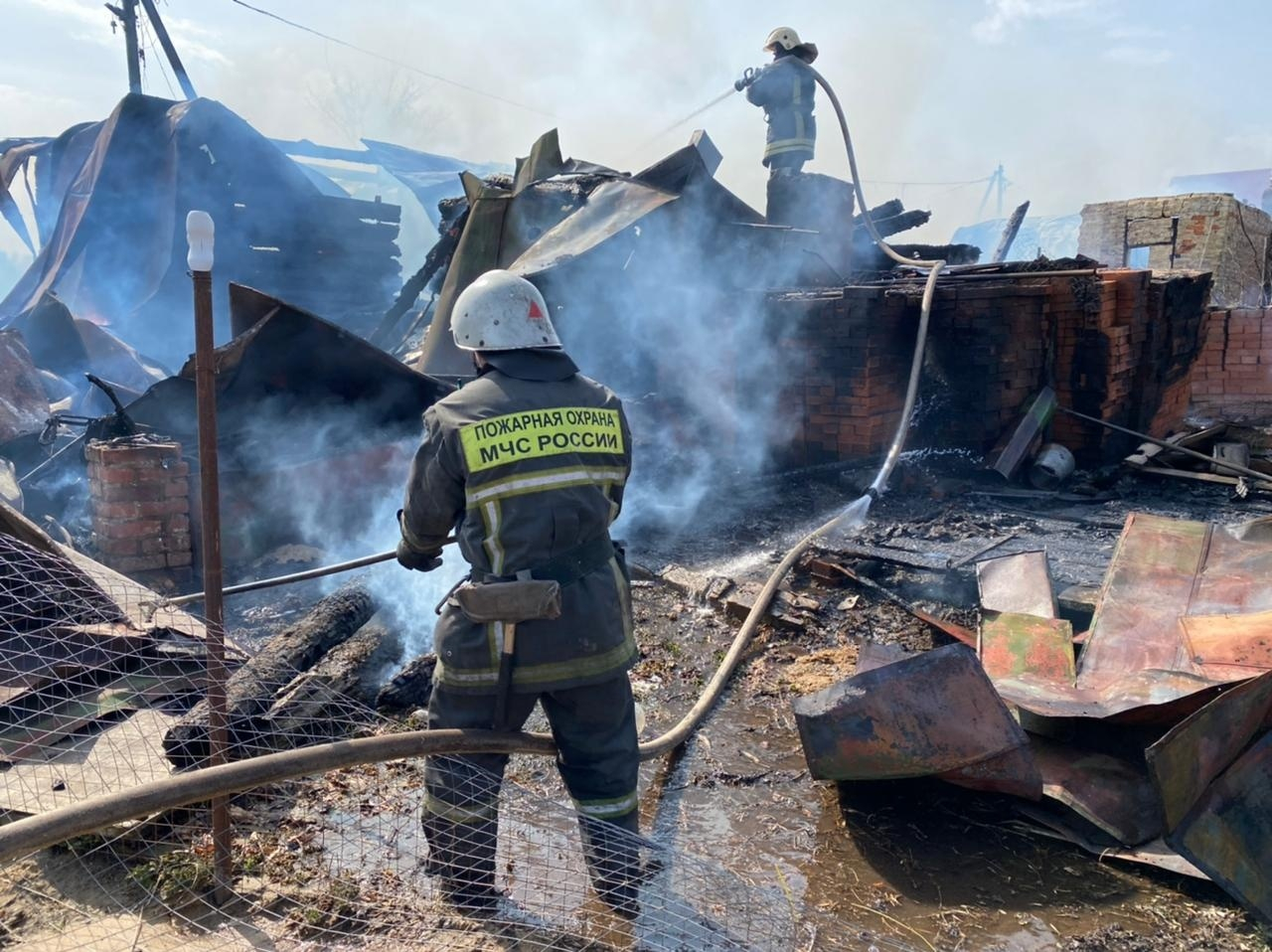 Во Владимирской области жгли мусор, а сгорели 4 дома