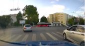 Владимирский автобус на перекрёстке промчался на красный сигнал светофора