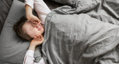 Головная боль и отек: врач рассказала россиянам, какая поза для сна сильно навредит здоровью