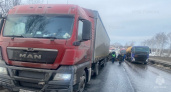 В ДТП с фурами на трассе М-7 во Владимирской области пострадал человек