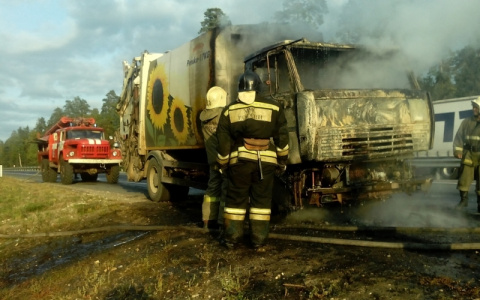 Во Владимирской области за сутки произошло три автопожара