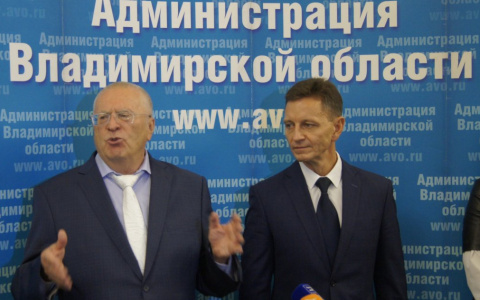 Жириновский пообещал Сипягину поддержку, СМИ - свободу, оппозиции - митинги