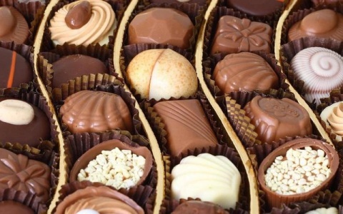 Эксперты рассказали, какие конфеты можно без страха покупать на Новый год