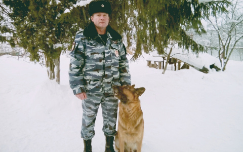 Преданный служебный пес помог полицейским раскрыть преступление в Муроме
