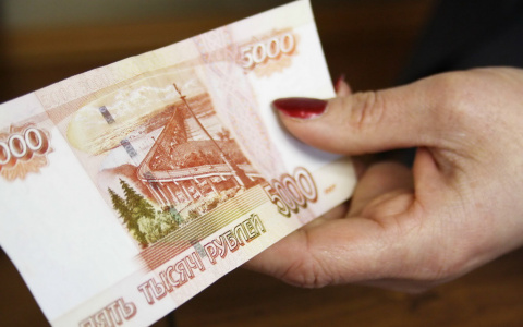 Ивановец и ярославна развозили фальшивые деньги по Владимирской области