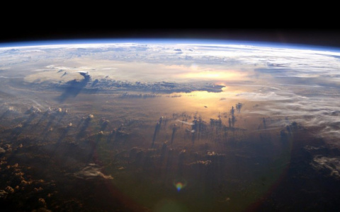 Тест дня: перед вами планета Земля или это фото космоса?