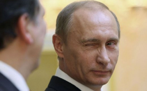 Владимир Путин поздравил 33 регион с Днем защитника Отечества