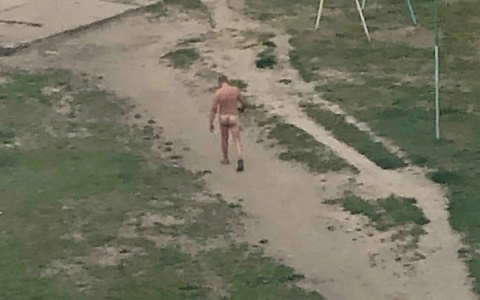 В Муроме по улицам гуляет голый мужчина