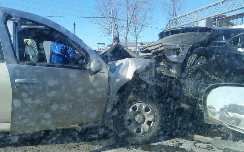 Ужасающая авария из нескольких машин возле РТС